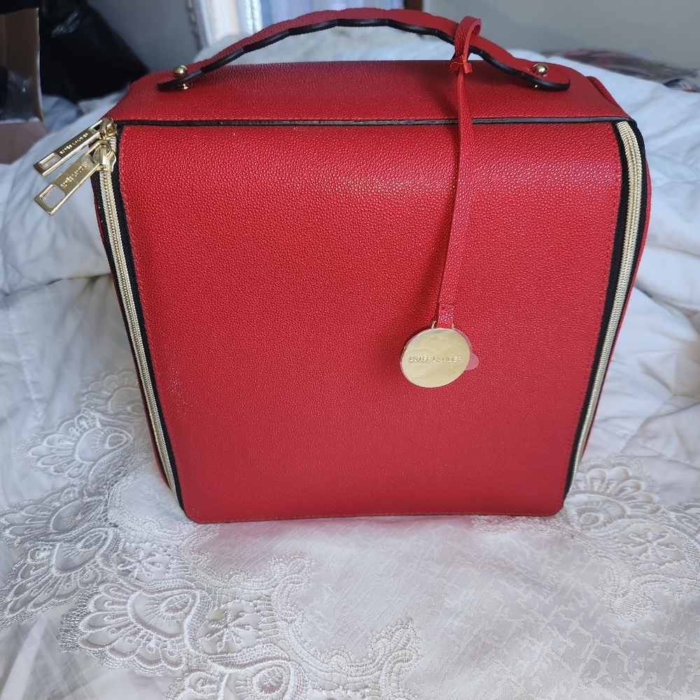 Womens NWOT Red Estee Lauder Travel Bag - Picture 1 of 6